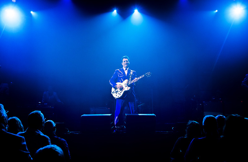 Chris Isaak performs at Colston Hall by Adam Gasson / threesongnoflash.net